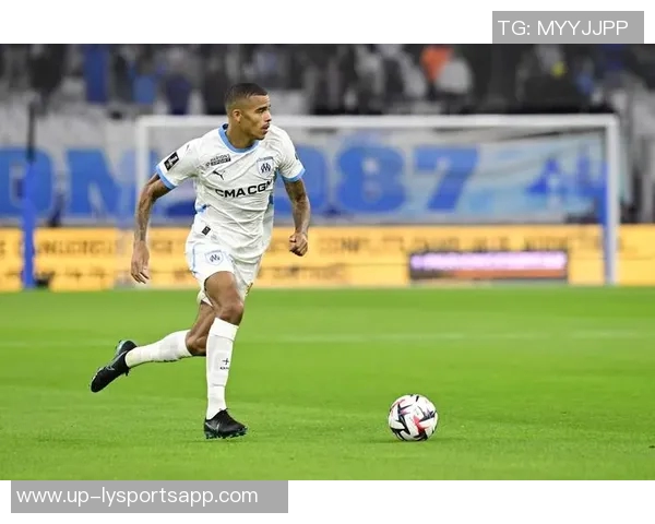 梅开二度再创佳绩格林伍德法甲射手榜领跑已打入10球