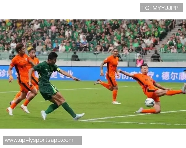 北京市体育局和足协领导现场观战足协杯决赛展现对足球发展的重视